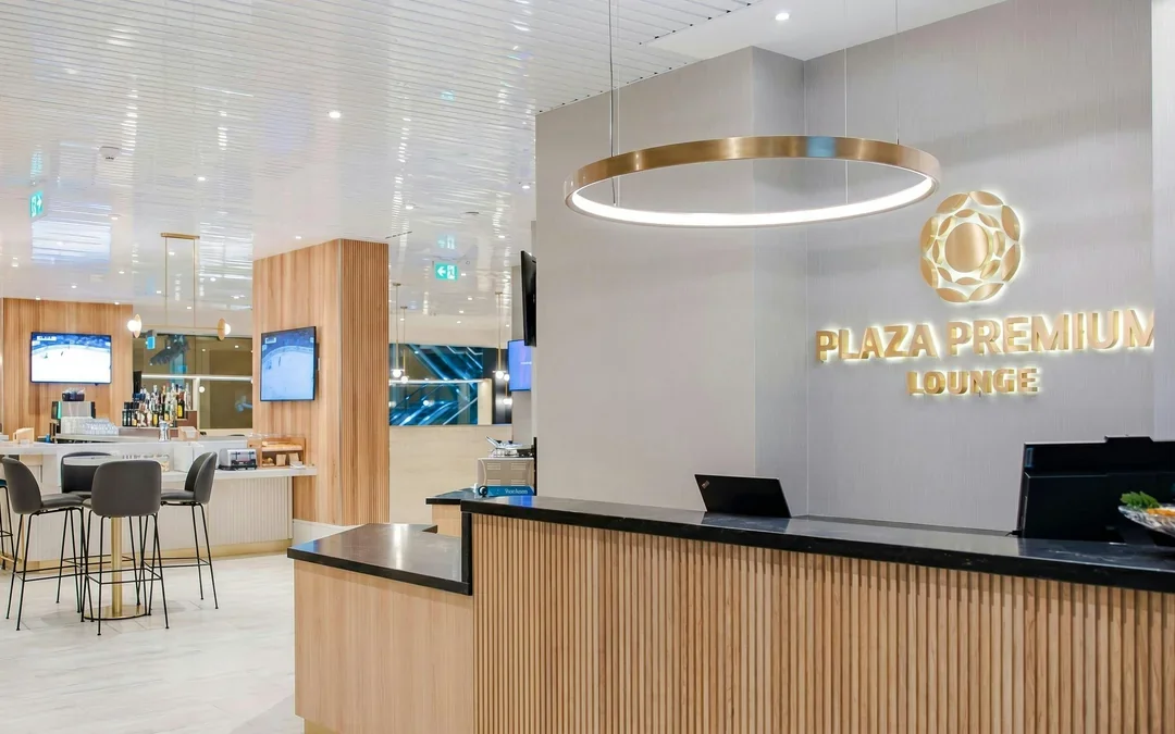 Vancouver International Airport: Plaza Premium Lounge at US Departures Image 4