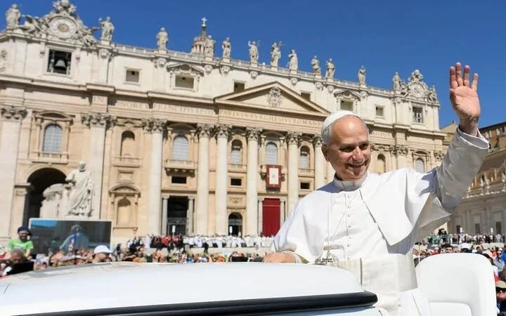 Vatican Papal Audience Reserved Spot Small-Group Guided Tour Spain Image 5