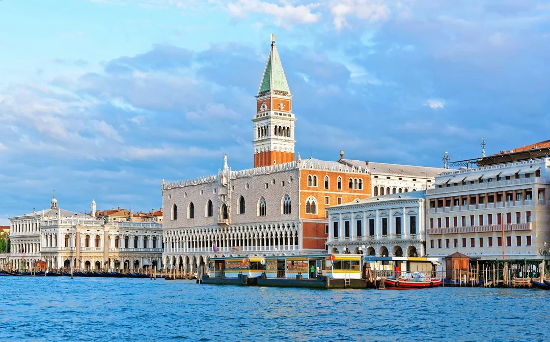 Venice City Pass with Access to Doge’s Palace, Scuola Grande & Querini Stampalia Image 2