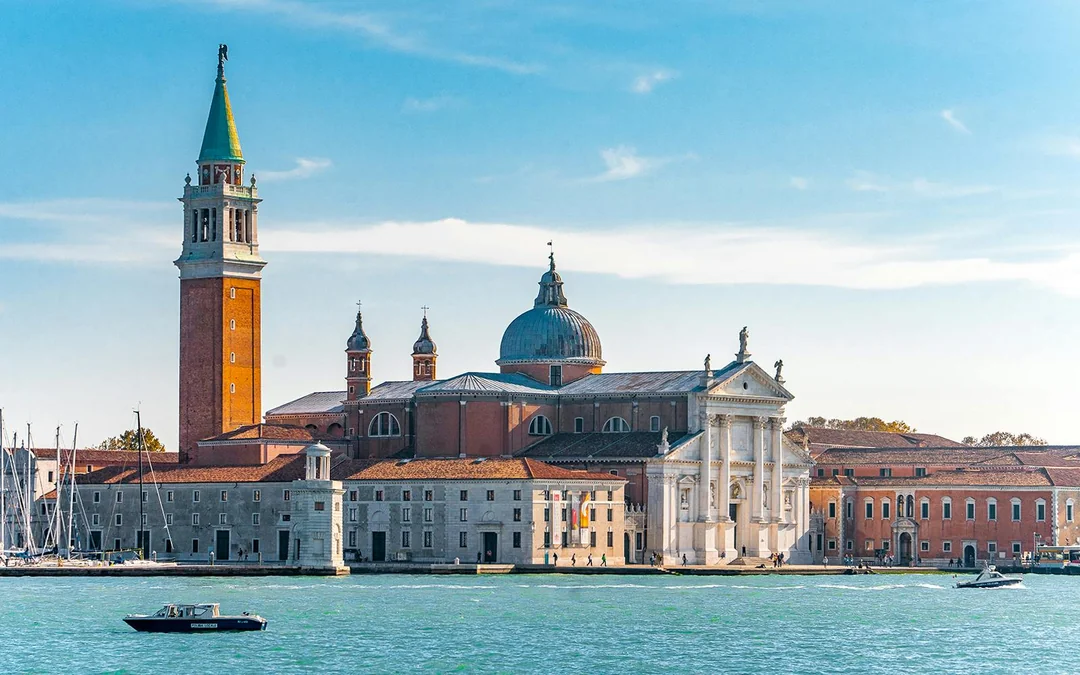 Venice Walking Tour with Grand Canal Gondola Ride Image 12