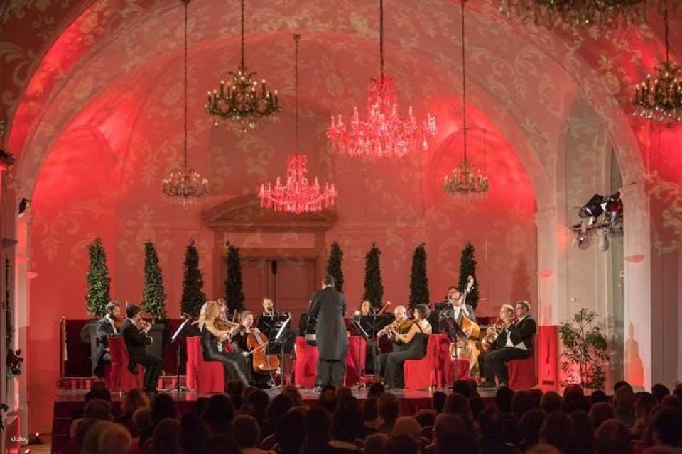 Vienna after-hours palace tour and concert at Schönbrunn