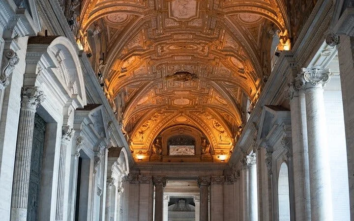 VIP Private Tour of St. Peter’s Basilica — Skip the Line Image 1
