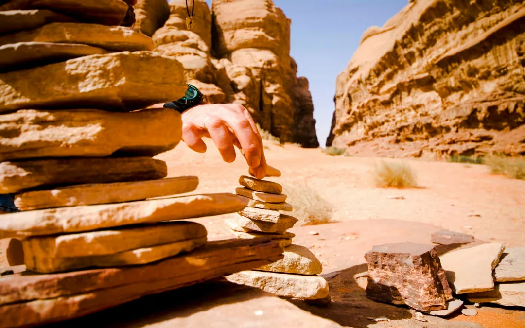 Wadi Rum Guided Jeep Tour with Sandboarding Image 4