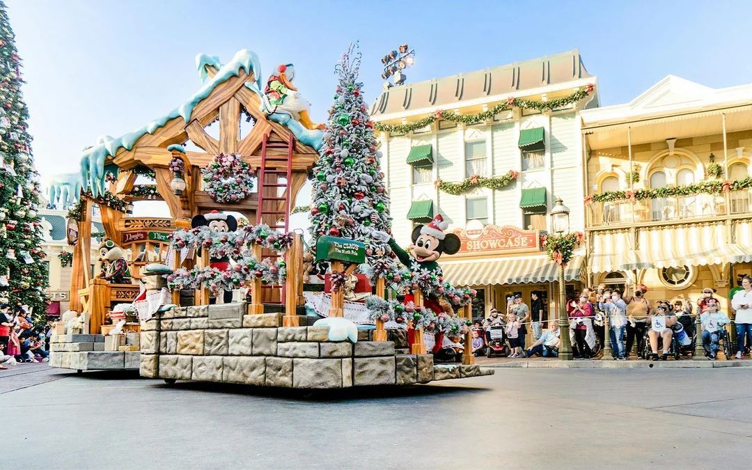 Walt Disney World Orlando: Mickey's Very Merry Christmas Party Image 3
