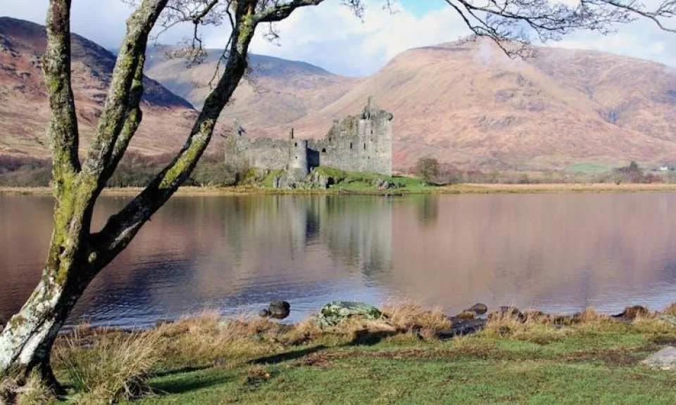 West Highland Lochs, mountains and castles tour from Edinburgh
