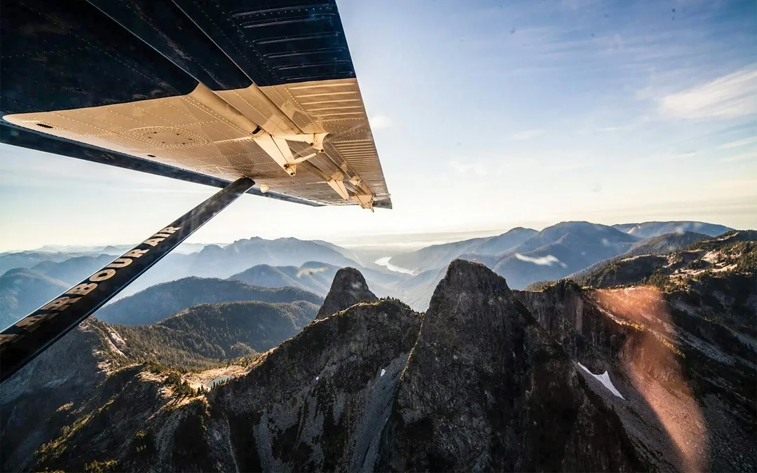 Whistler Glacier Seaplane Sightseeing Tour: Glaciers & Turquoise Lakes Image 7