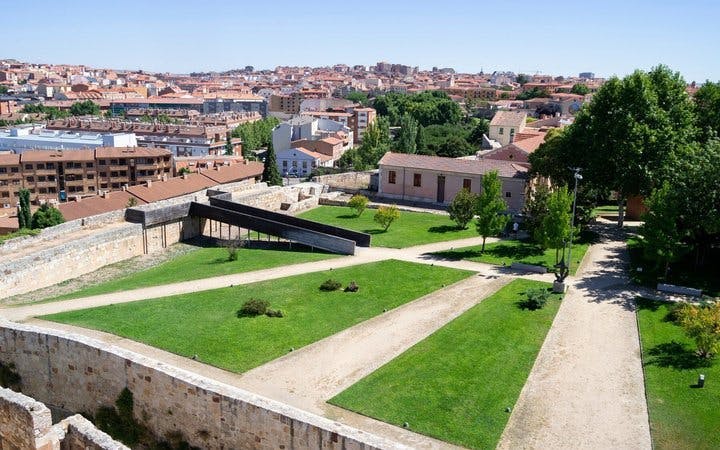 Zamora Self-Guided Audio Tour on Mobile App: Explore at Your Own Pace Image 4