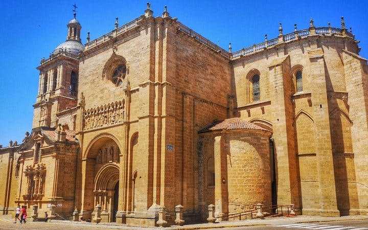 Zamora Self-Guided Audio Tour on Mobile App: Explore at Your Own Pace Image 6