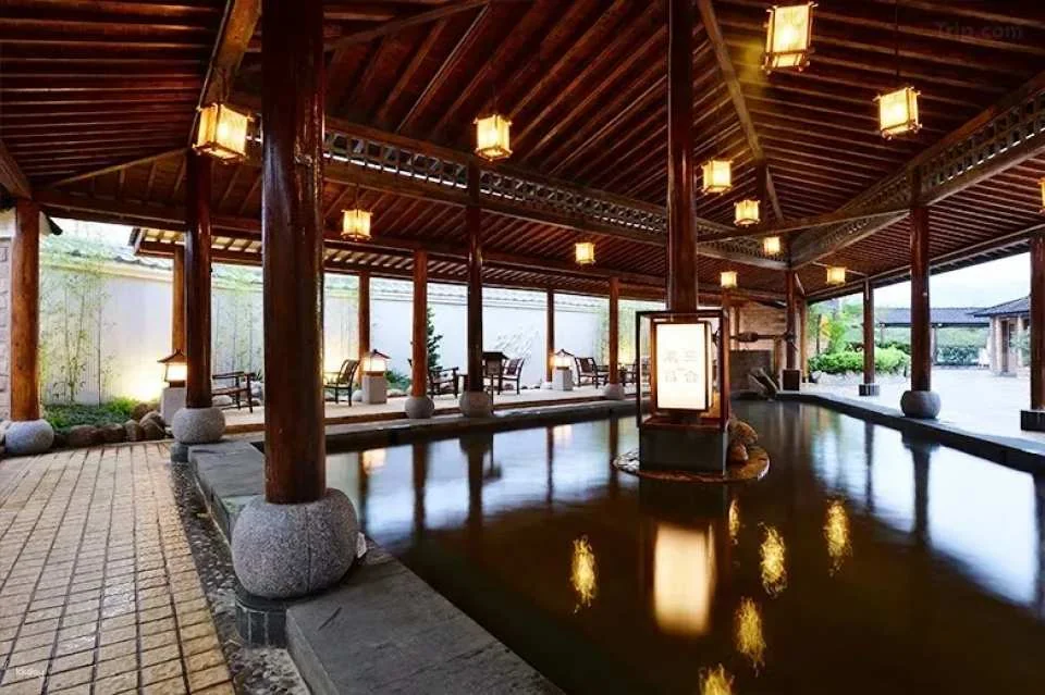 [Zhuhai, China] Zhuhai Royal Hot Spring Resort Hot Spring Tickets | Grand Temple Fair Buffet Dinner & Chinese Massage Package | Japanese-style Town - A Must-Visit Resort in Zhuhai