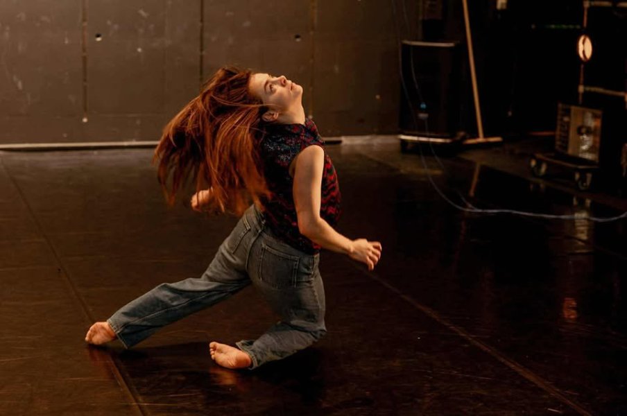 An image of someone dancing