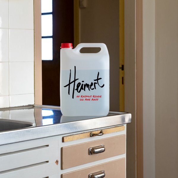 May be an image of sink and text that says "Hanet A V RASMUS ROHDE 06 AME AVRASMUSRONDE AM AASS F"