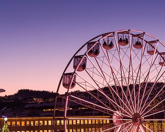 Pariserhjul på Torvet//en spektakulær utsikt over byen