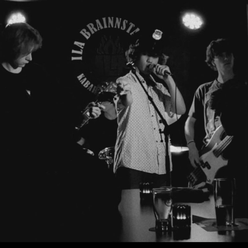 No photo description available.