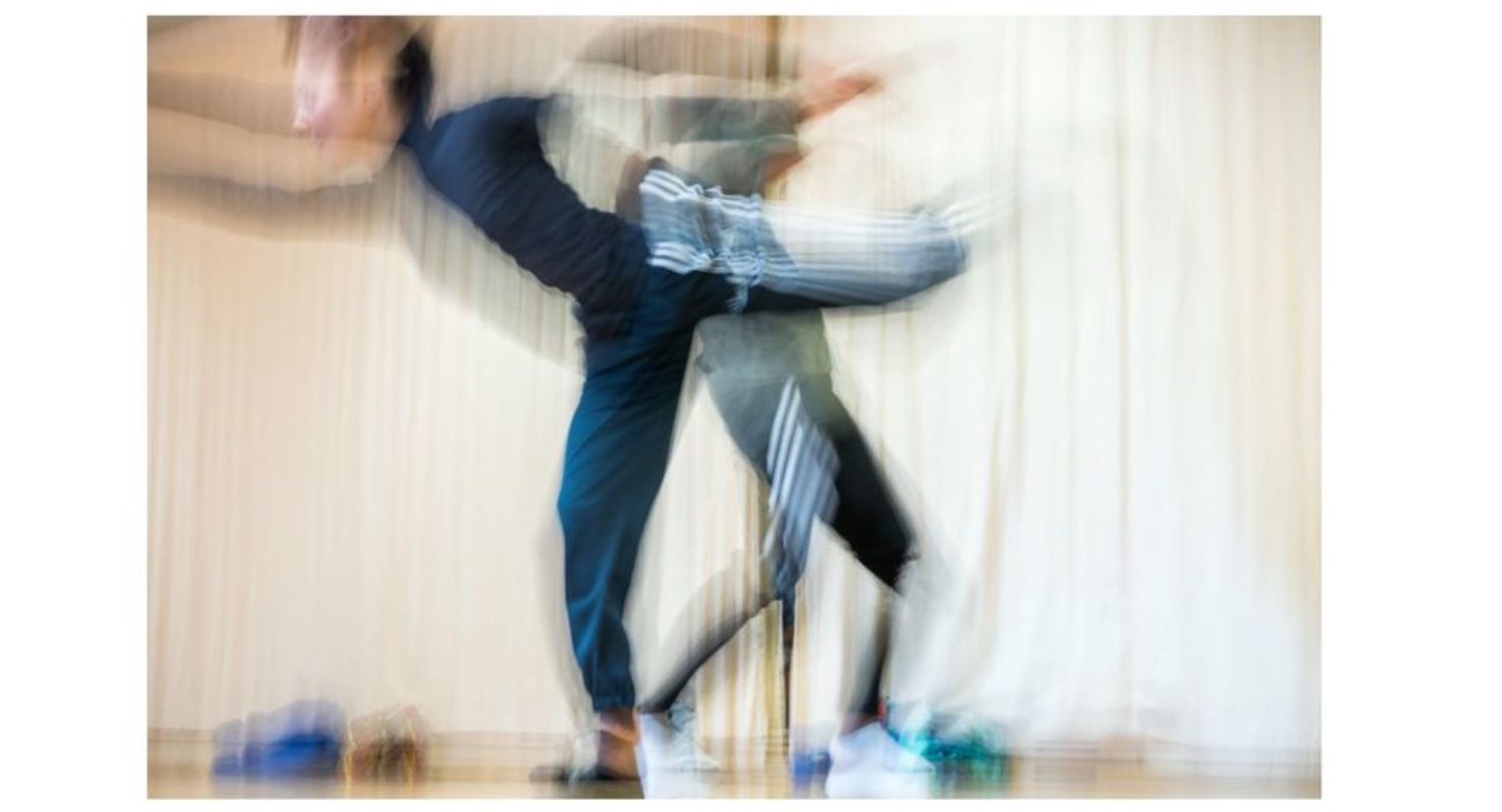 Course in contemporary dance for Adults