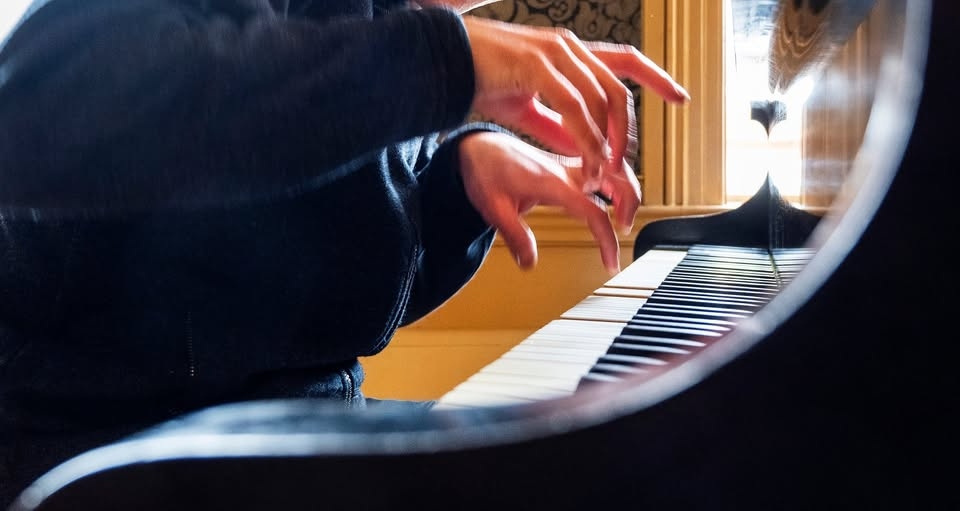 An image of piano