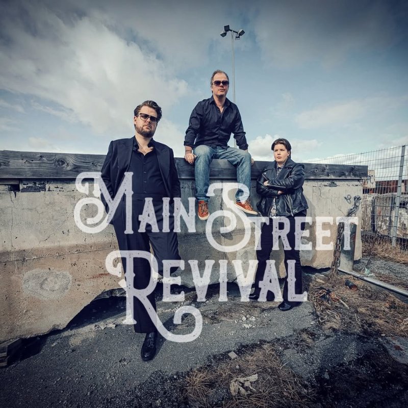 May be an image of text that says 'MAINS AINSTREED OTREED PEVIVAL REYIVAL'