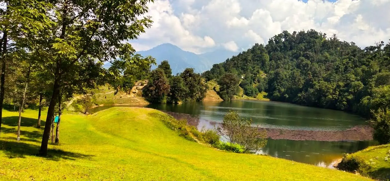 Deoriatal Trek trek view 6 - adventure route