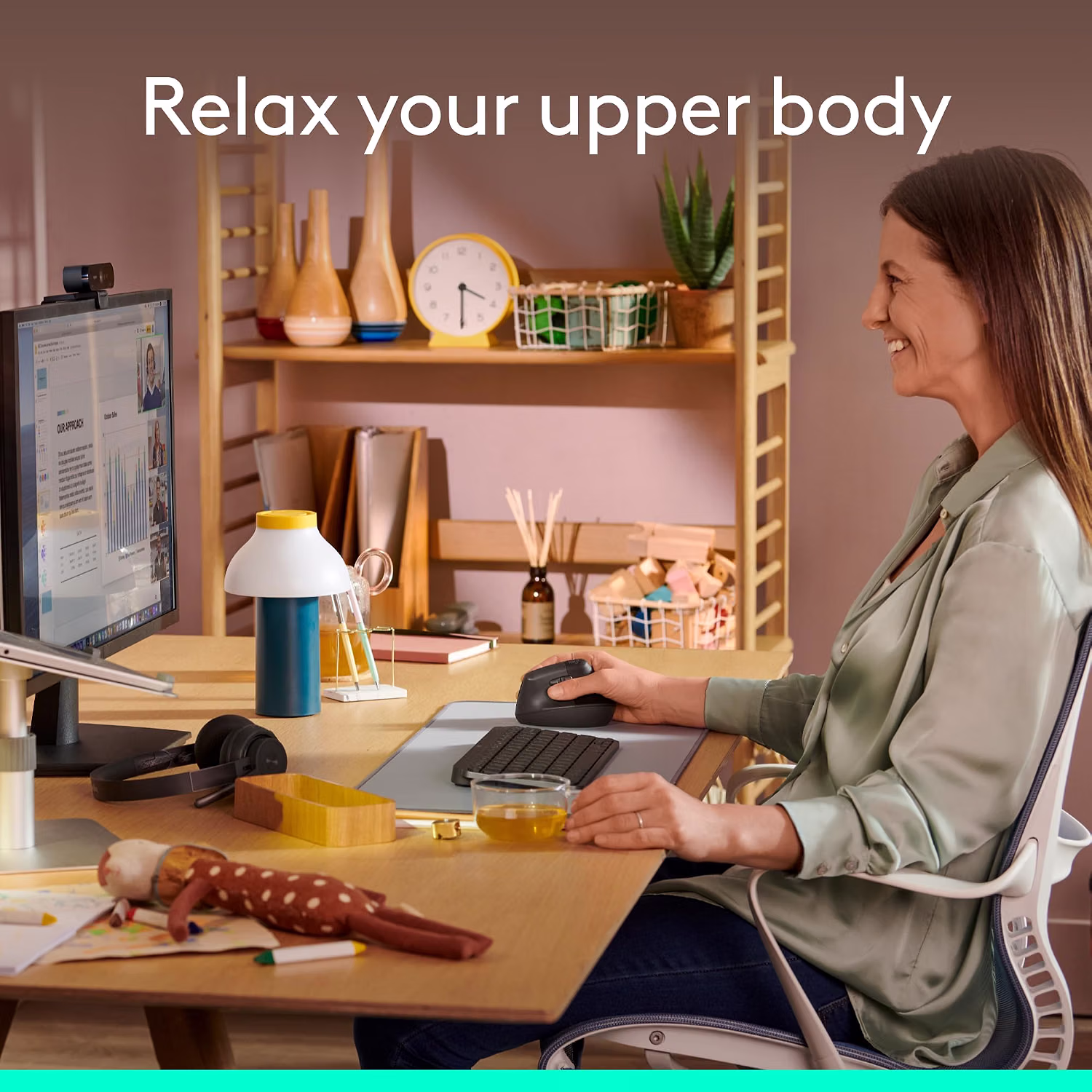 Logitech Lift Vertical Ergonomic Wireless Mouse - Graphite — view 5