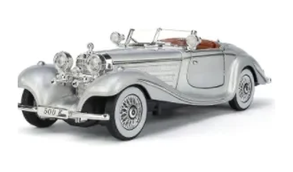Mercedes Benz 500K Diecast Model Car 1/24 Scale Replica — Silver Gold