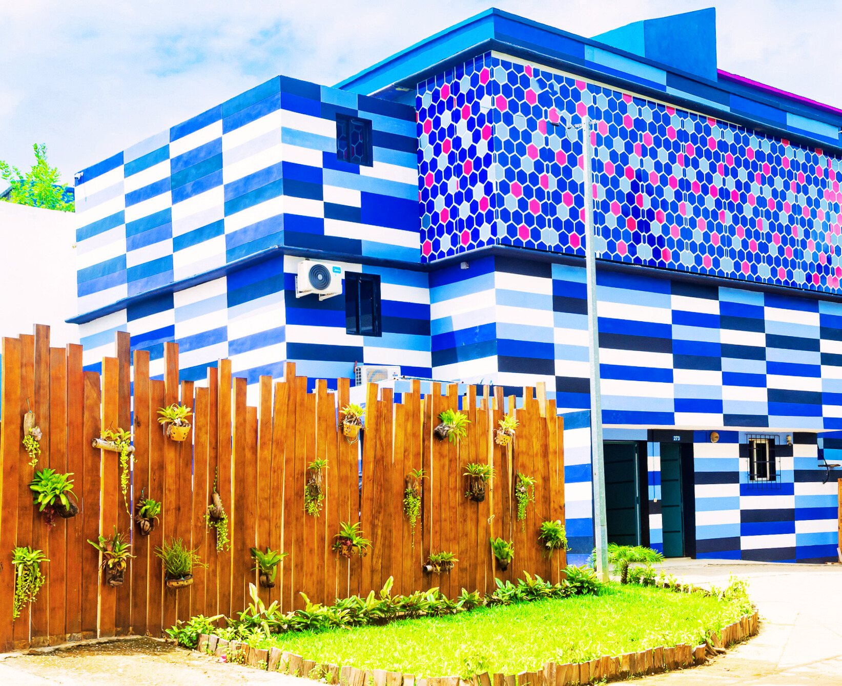 HOTEL NEFERTITI BLUE