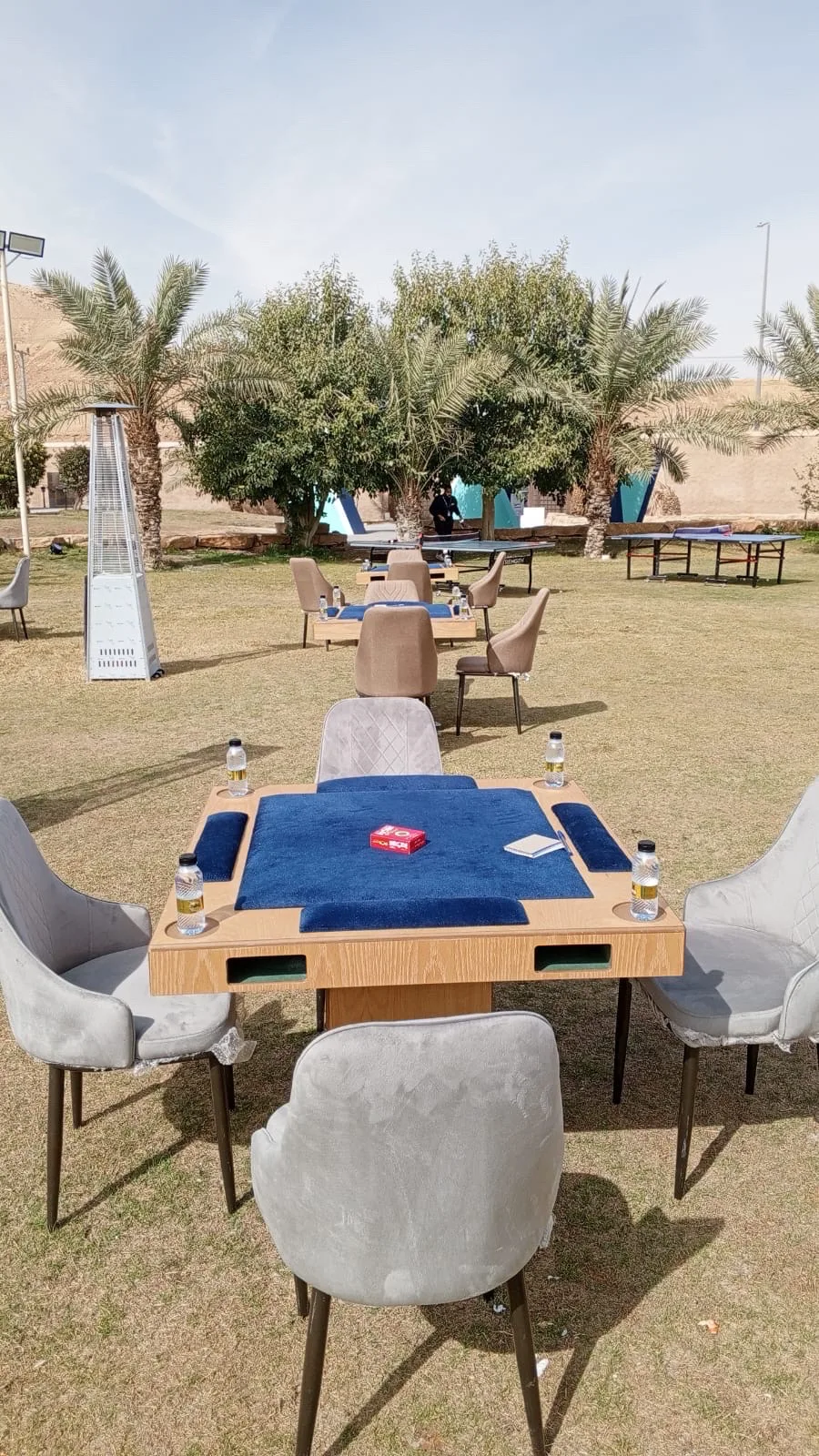 طاولة بلوت