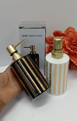 Soap dispenser bottle
