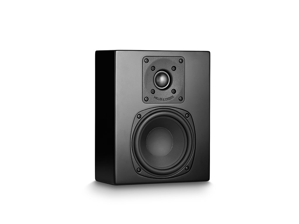 D85 Black 2