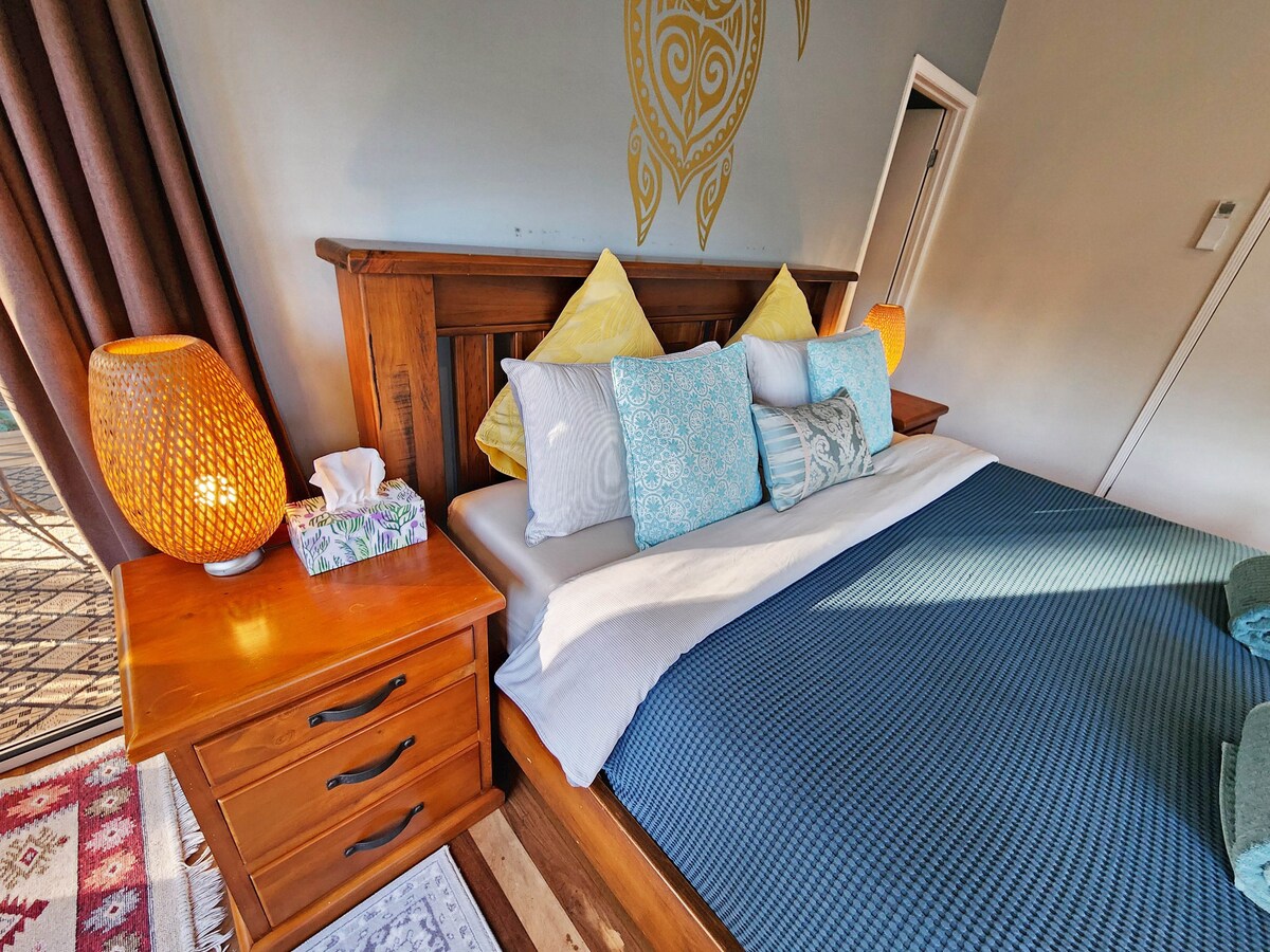 Bedroom image 7