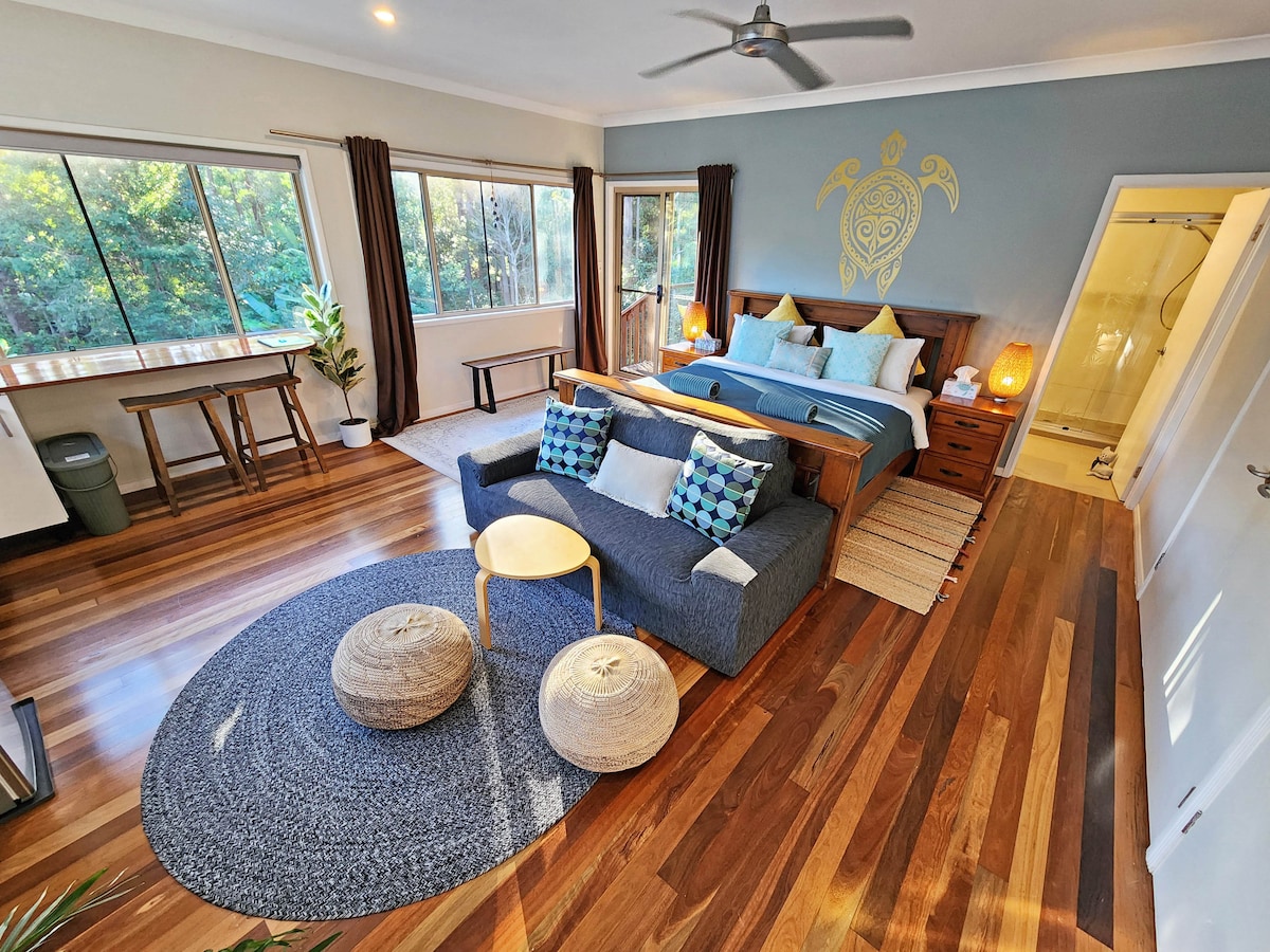 Living room image 11