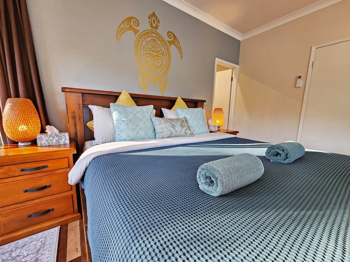 Bedroom image 6