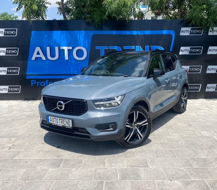 Volvo XC40 D3 R Design - Görsel 2