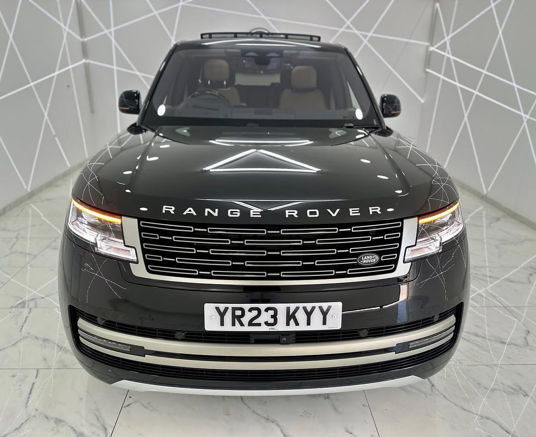Range Rover Vogue D350 Autobiography Long 2023 - Görsel 1