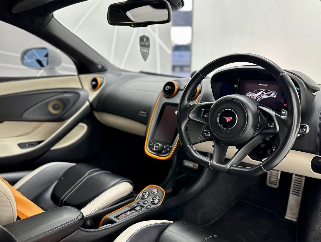 McLaren 570S Carbon 2017 - Görsel 2