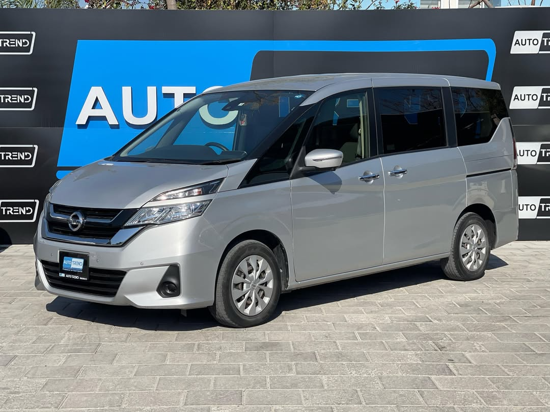 Nissan Serena - Görsel 2