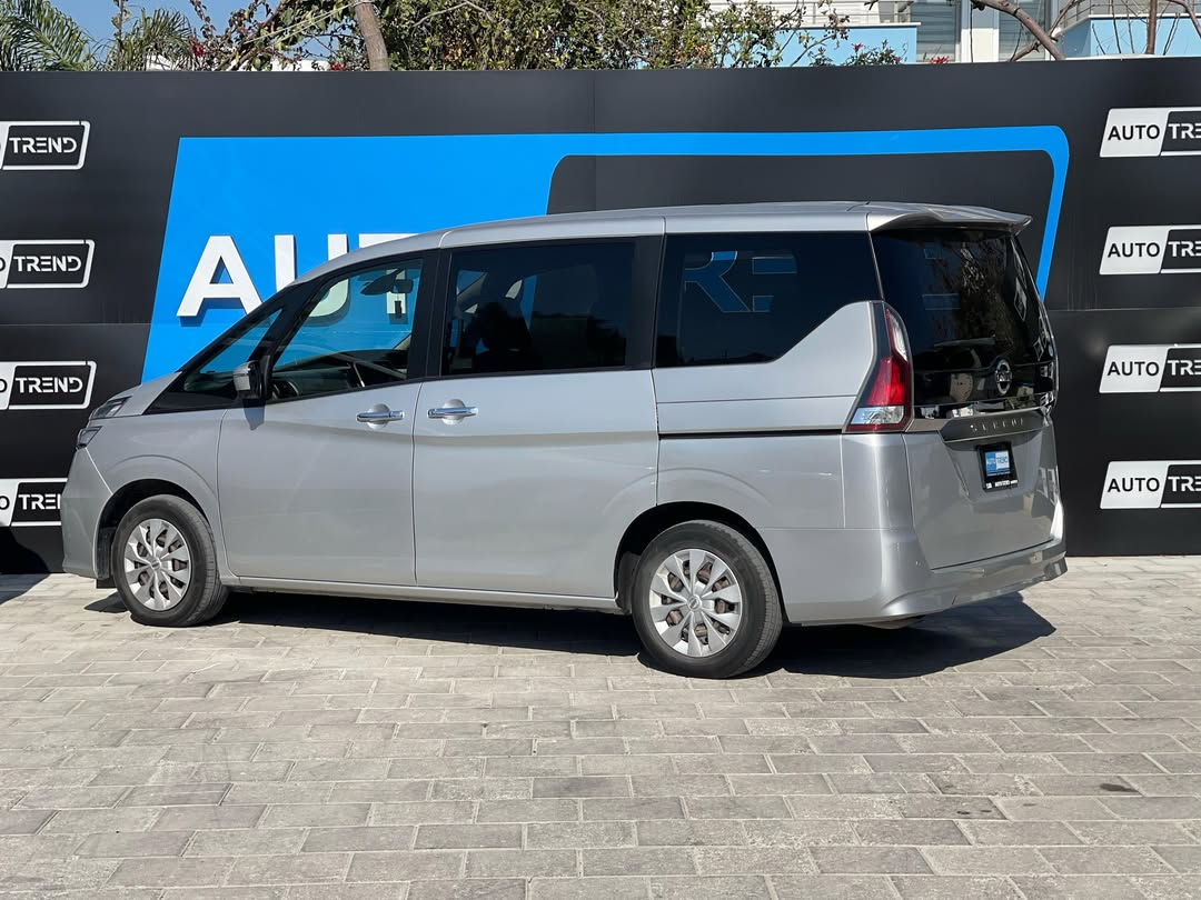 Nissan Serena - Görsel 5