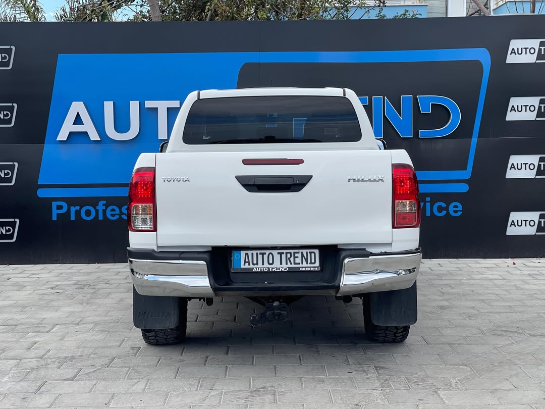 TOYOTA HILUX - Görsel 4