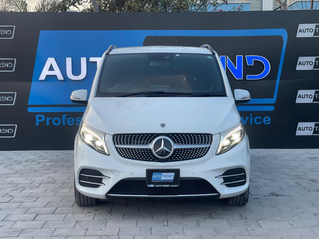 Mercedes-Benz V 220 D - Görsel 1