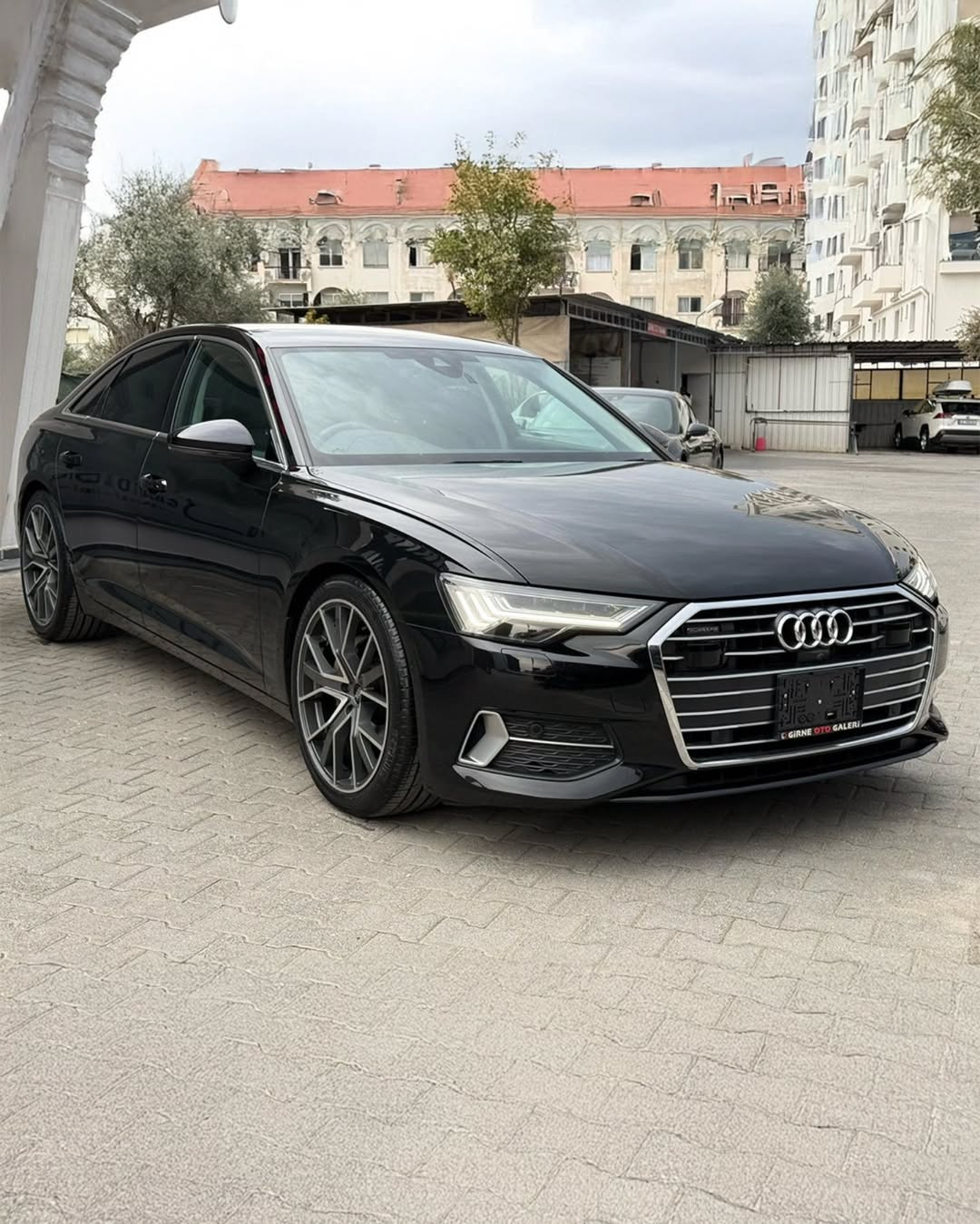 2022 Audi A6 Ultra Black Edition - Görsel 1