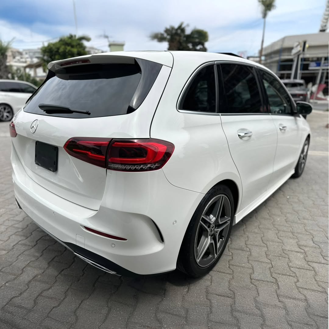 2020 Mercedes B180 AMG Premium Plus - Görsel 4