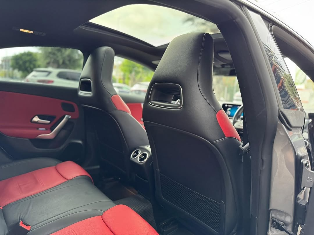 2019 Mercedes CLA 180 Amg Premium Plus - Görsel 2