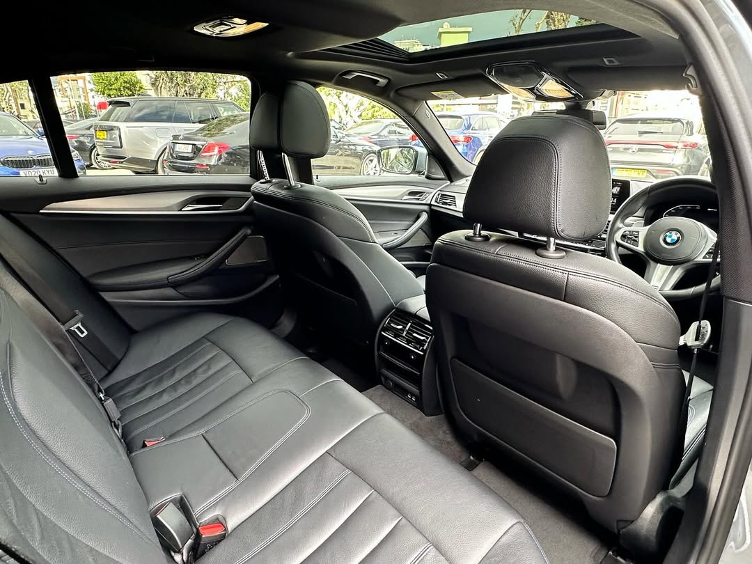 2020 BMW 530e M Plus - Görsel 1