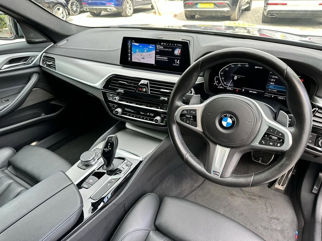 2020 BMW 530e M Plus - Görsel 4
