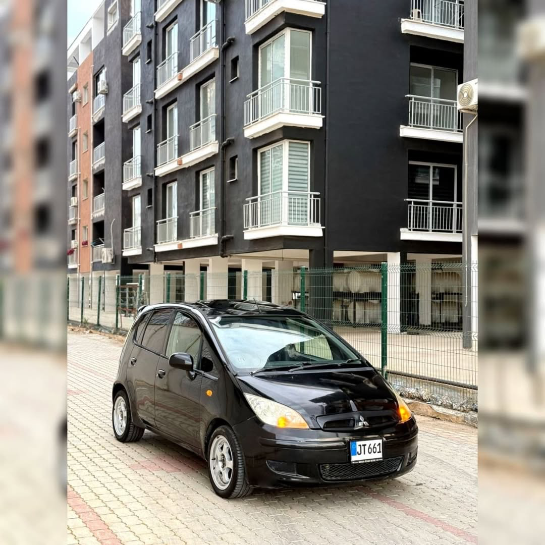 Mitsubishi Colt 2005 Otomatik - Görsel 3