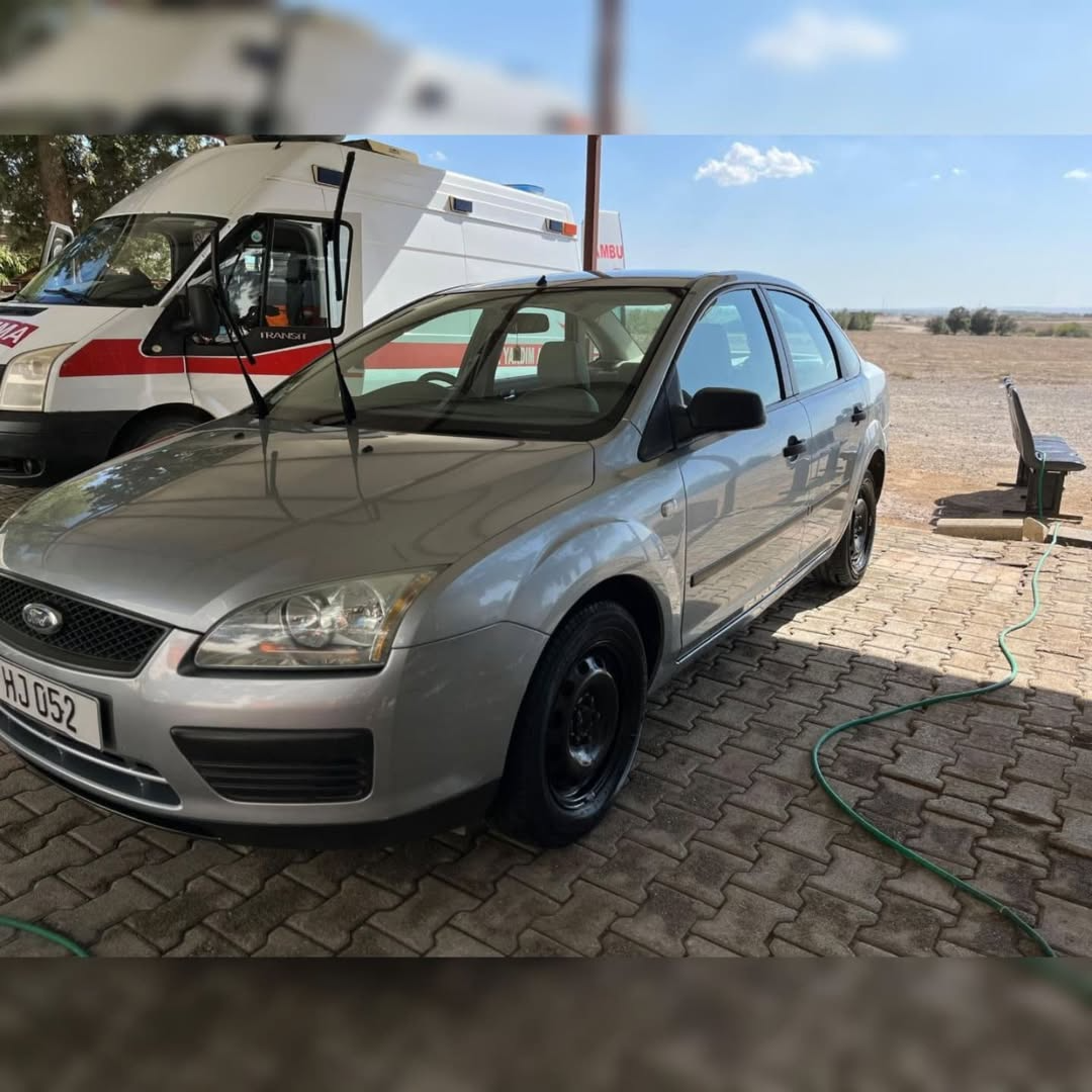 2005 Ford Focus Manuel Benzin - Görsel 3