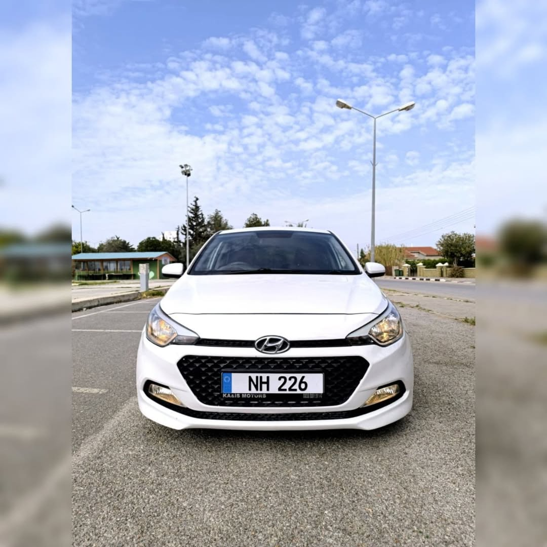 2015 Hyundai i20 Otomatik Benzin - Görsel 1