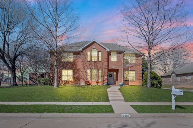 5401 Palace Dr-001