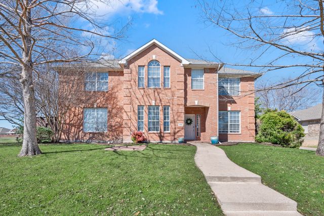 5401 Palace Dr-010