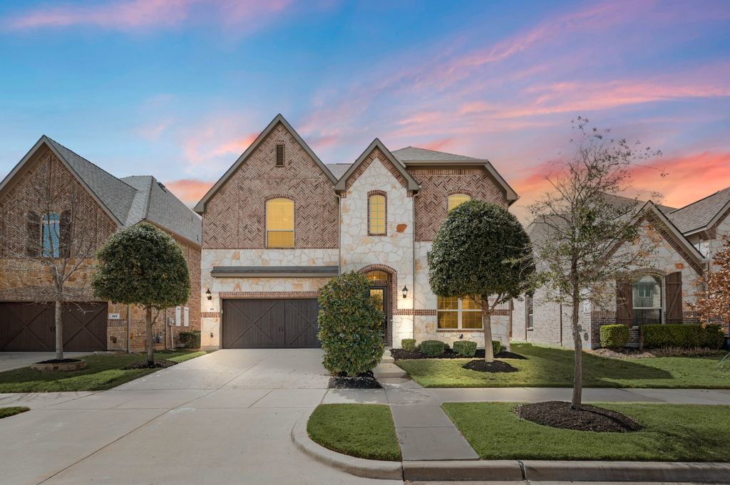 811 Red Maple Rd-001