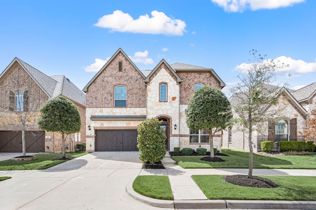 811 Red Maple Rd-006