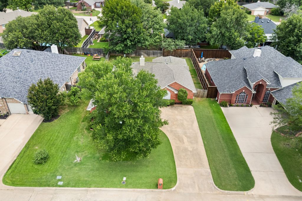 36 Cimarron Dr-002